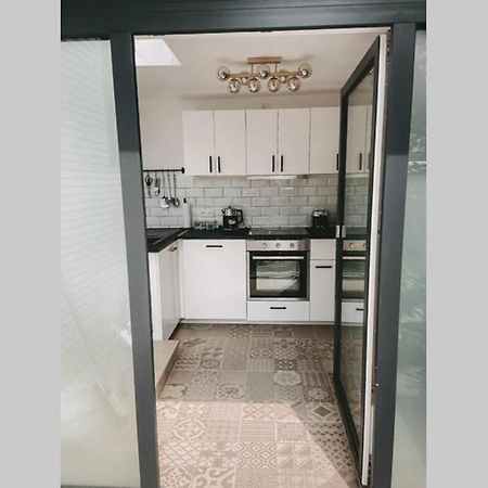 Wunderschoene Sanierte Wohnung Vor Den Toren Koelns Colónia Exterior foto