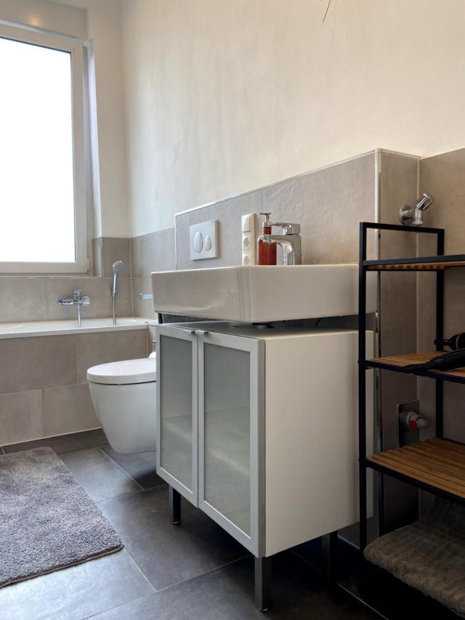 Wunderschoene Sanierte Wohnung Vor Den Toren Koelns Colónia Exterior foto